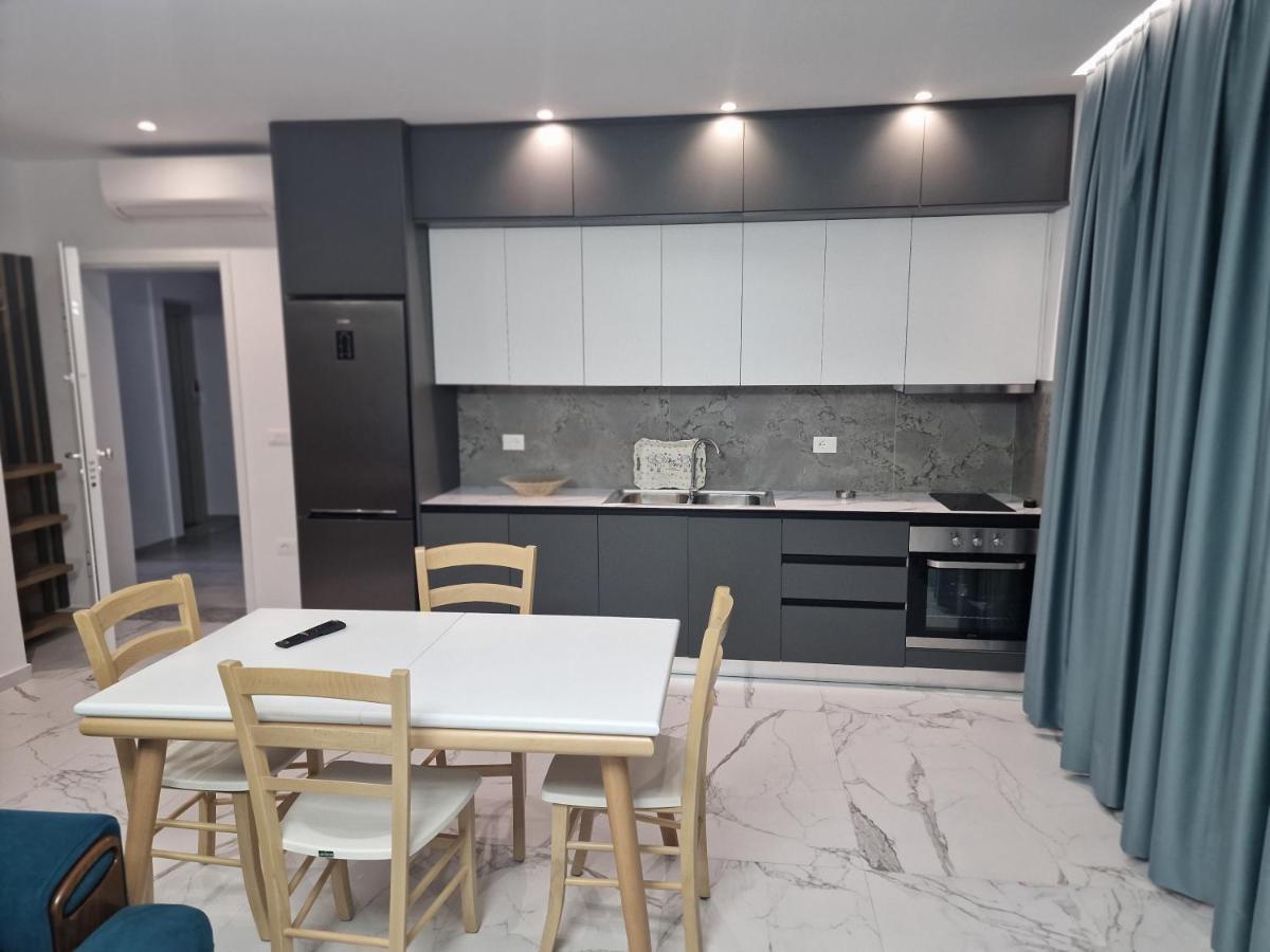 Joanna Suites Саранда Екстер'єр фото