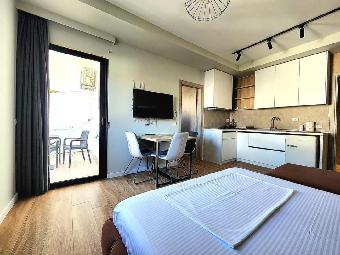 Joanna Suites Саранда Екстер'єр фото